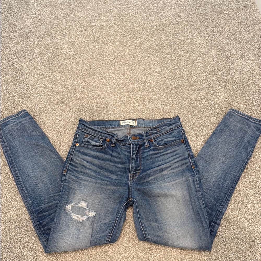Madewell Blue Skinny Jeans with Distressed Details. High riser skinny size 27